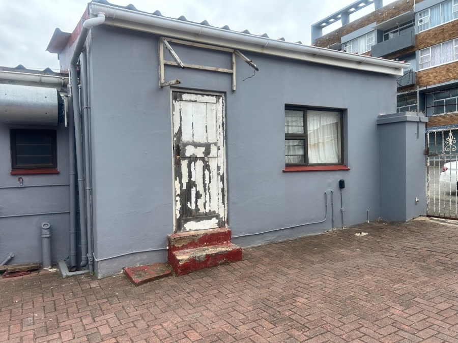 Commercial Property for Sale in Quigney Eastern Cape